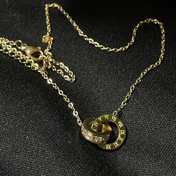 Yvonne - Crystal Pendant Necklaces. Stainless Steel. NWT - Picture 4 of 4